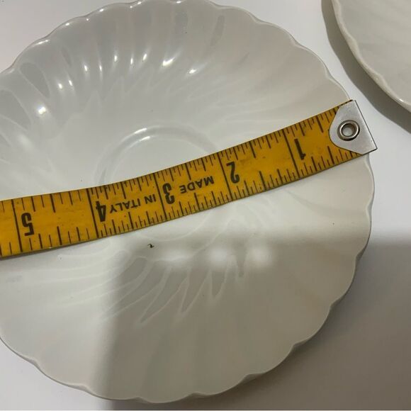 2 - Johnson Bros made in England Snowhite Regency Saucer - Picture 5 of 9